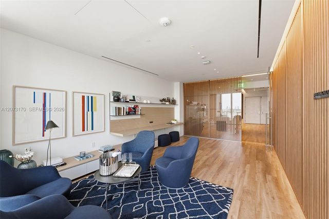 1400 Biscayne 202, Miami, FL 33132