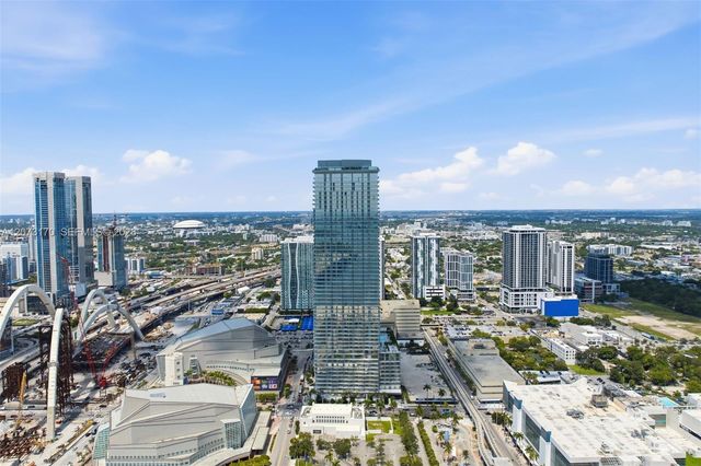 1400 Biscayne 202, Miami, FL 33132