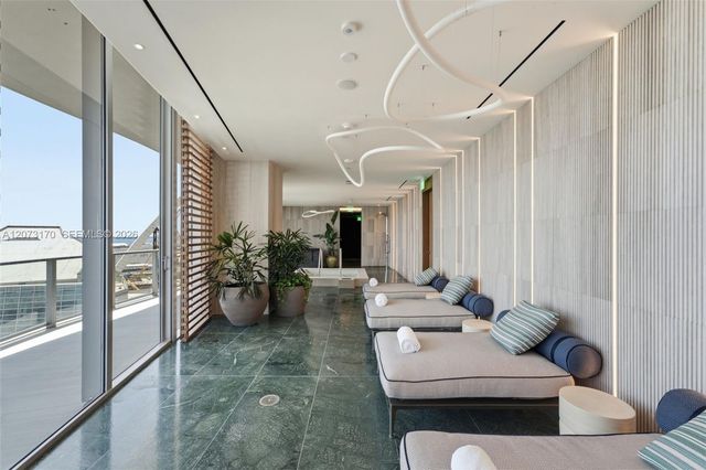 1400 Biscayne 202, Miami, FL 33132