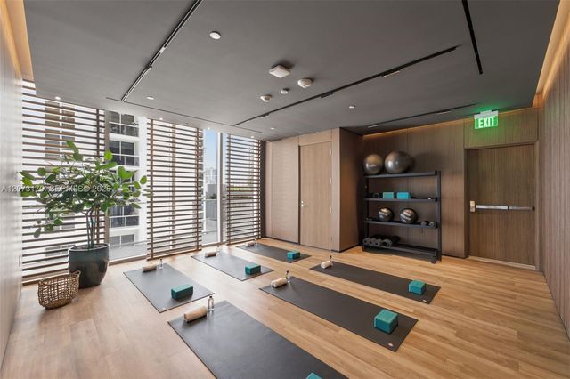 1400 Biscayne 202, Miami, FL 33132
