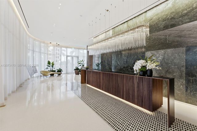 1400 Biscayne 202, Miami, FL 33132