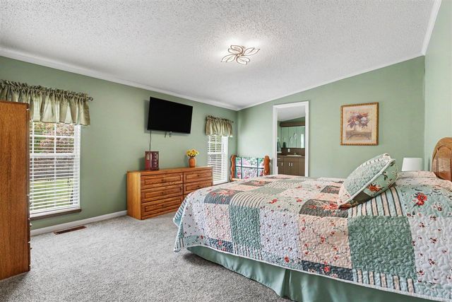 7920 10 Mile Road, Rockford, MI 49341