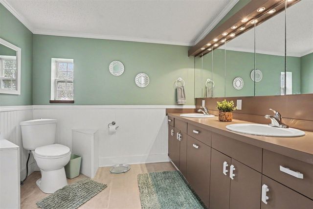 7920 10 Mile Road, Rockford, MI 49341