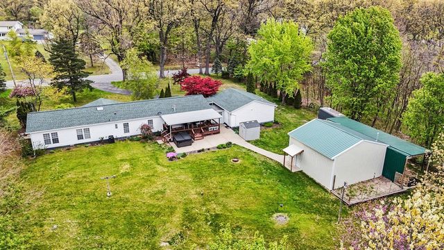 7920 10 Mile Road, Rockford, MI 49341