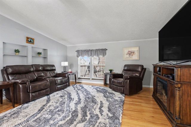 7920 10 Mile Road, Rockford, MI 49341