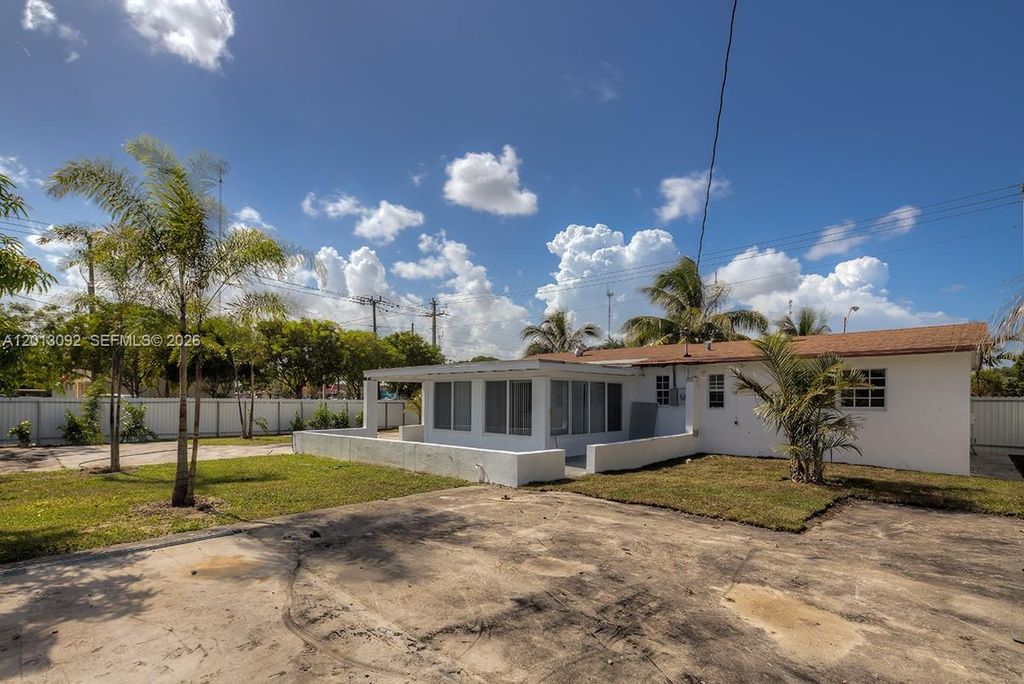 160 NW 199th St 160, Miami Gardens, FL 33169