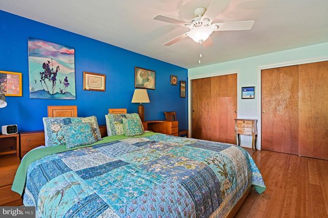 1438 WAGGAMAN CIR, Mclean, VA 22101