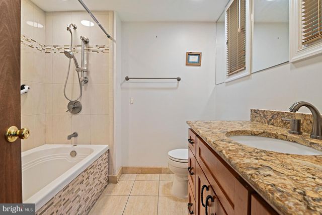1438 WAGGAMAN CIR, Mclean, VA 22101