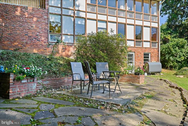 1438 WAGGAMAN CIR, Mclean, VA 22101