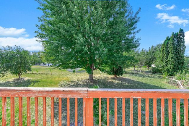 332 Orchard Parkway W, Shakopee, MN 55379