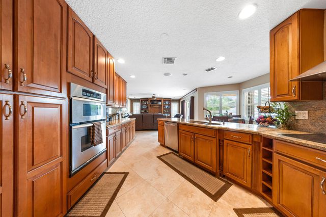 22071 Martella Avenue, Boca Raton, FL 33433