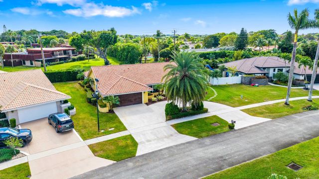 22071 Martella Avenue, Boca Raton, FL 33433