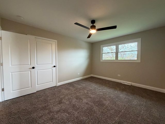 7547 Blazer Avenue, Justice, IL 60458