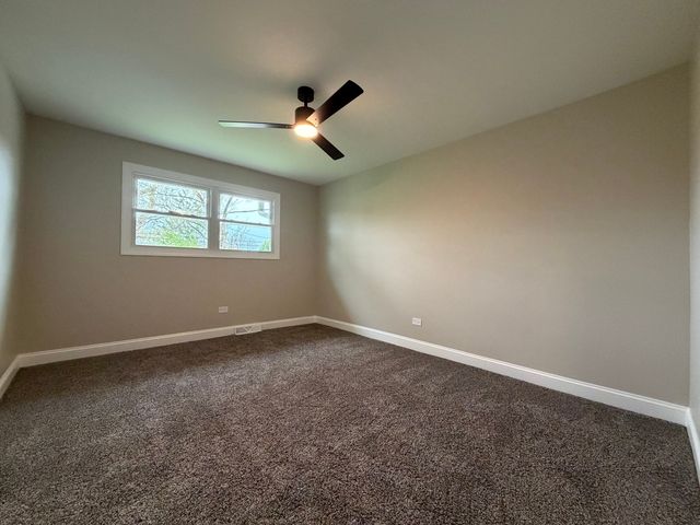 7547 Blazer Avenue, Justice, IL 60458