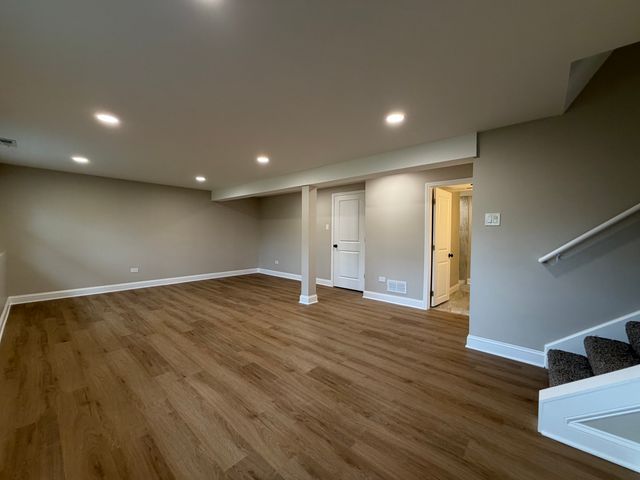 7547 Blazer Avenue, Justice, IL 60458