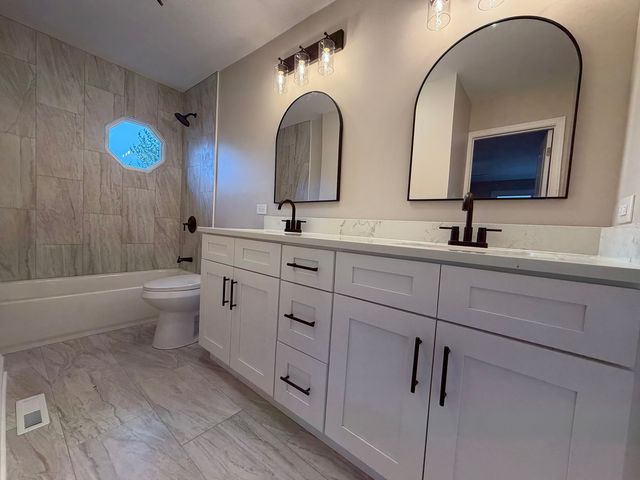 7547 Blazer Avenue, Justice, IL 60458