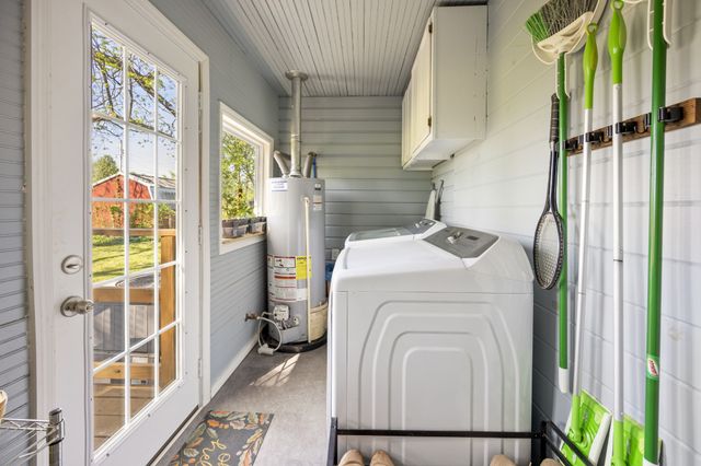 905 Nicholson St, Decherd, TN 37324