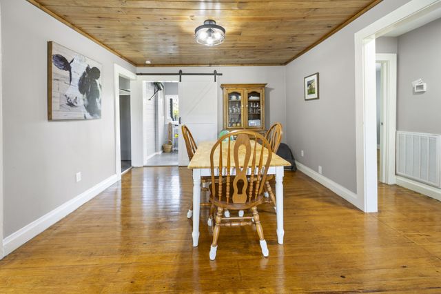 905 Nicholson St, Decherd, TN 37324