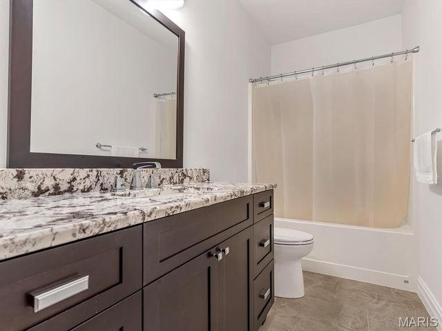 5205 Fox Cove, Edwardsville, IL 62025