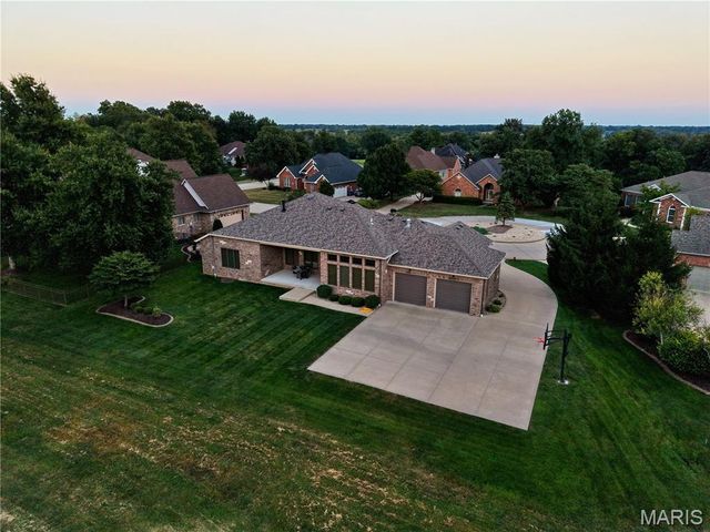 5205 Fox Cove, Edwardsville, IL 62025