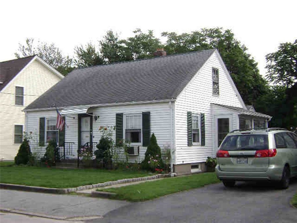 377 Vine Street, Pawtucket, RI 02861