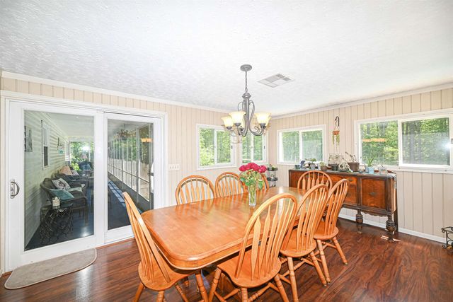 26 Green Meadow Lane, Bedford, NH 03110