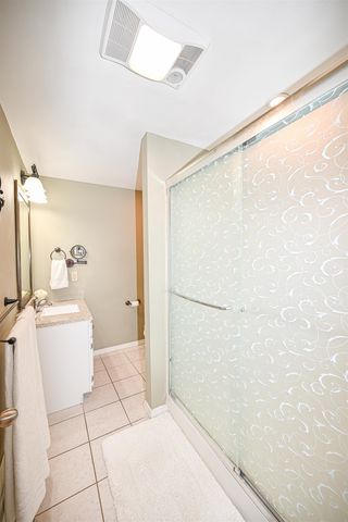 26 Green Meadow Lane, Bedford, NH 03110