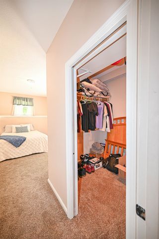26 Green Meadow Lane, Bedford, NH 03110