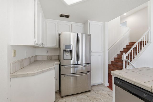 9004 Crofton Ct, Sacramento, CA 95829