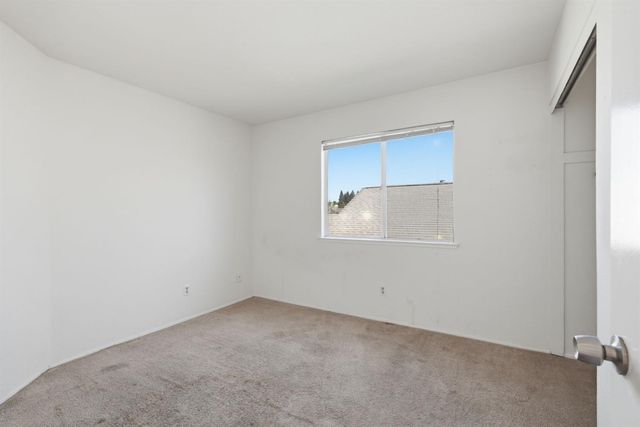 9004 Crofton Ct, Sacramento, CA 95829