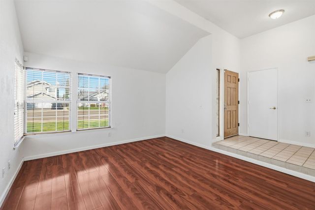 9004 Crofton Ct, Sacramento, CA 95829