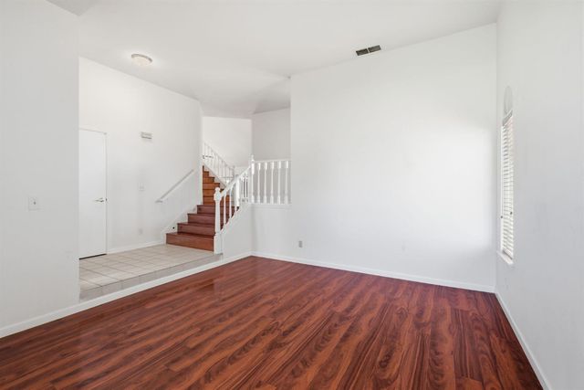 9004 Crofton Ct, Sacramento, CA 95829