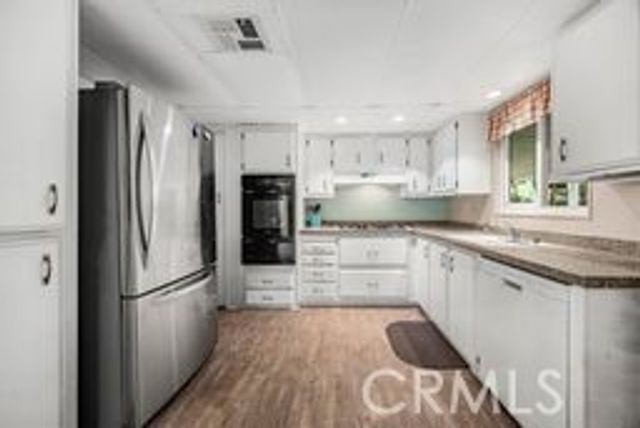 230 Silverlake, Placentia, CA 92870