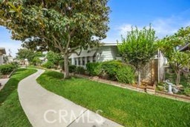 230 Silverlake, Placentia, CA 92870