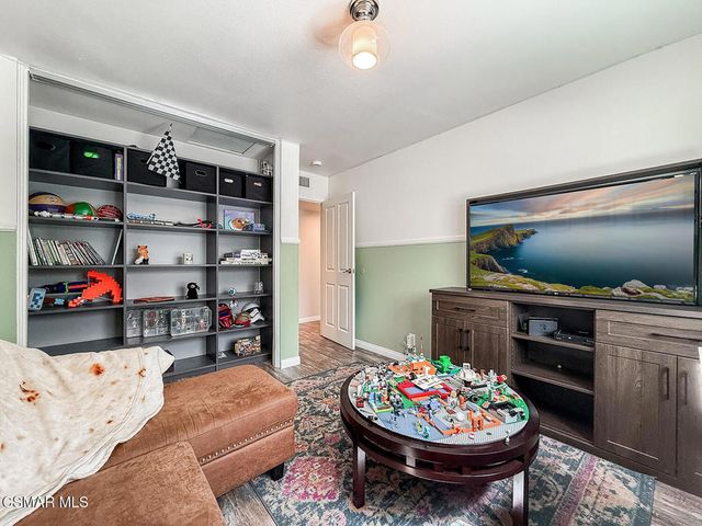2168 Young Avenue, Thousand Oaks, CA 91360