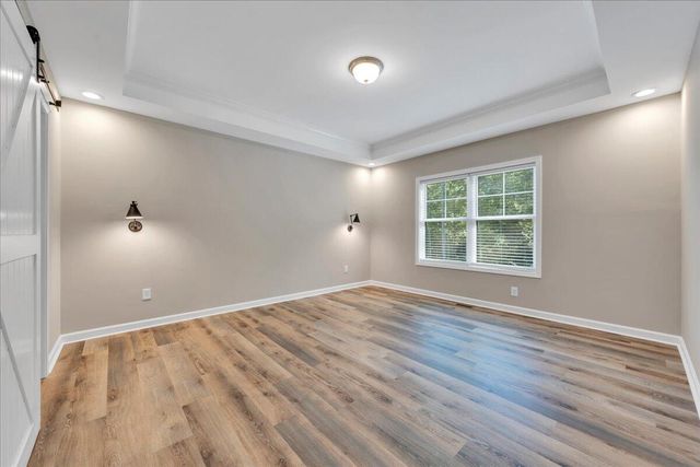 310 Windsor Castle DR, Moneta, VA 24121