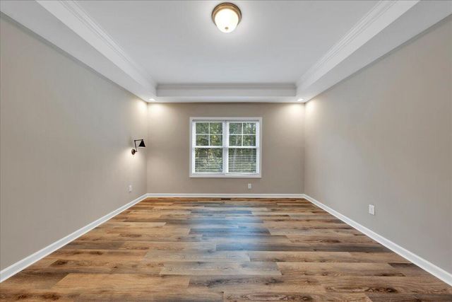 310 Windsor Castle DR, Moneta, VA 24121
