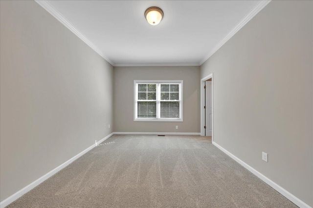 310 Windsor Castle DR, Moneta, VA 24121