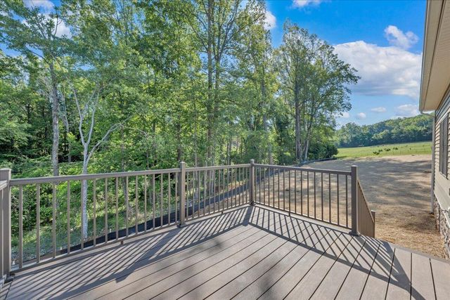310 Windsor Castle DR, Moneta, VA 24121
