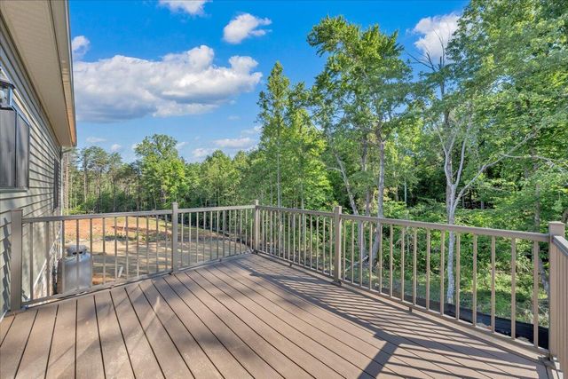 310 Windsor Castle DR, Moneta, VA 24121