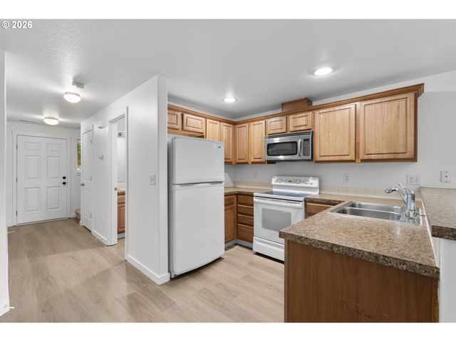 7917 Ne 60TH St, Vancouver, WA 98662