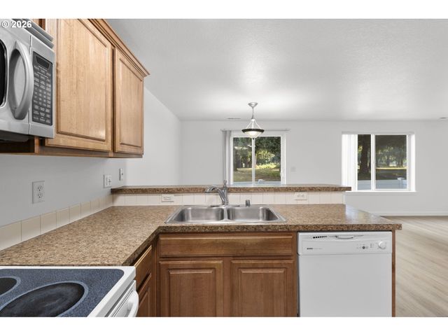 7917 Ne 60TH St, Vancouver, WA 98662