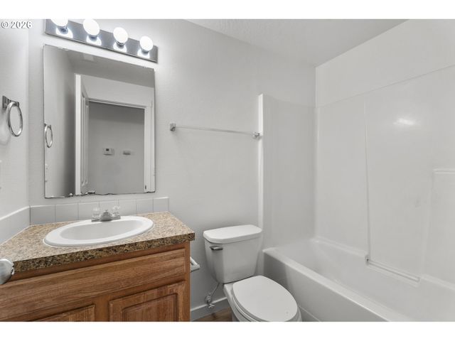 7917 Ne 60TH St, Vancouver, WA 98662