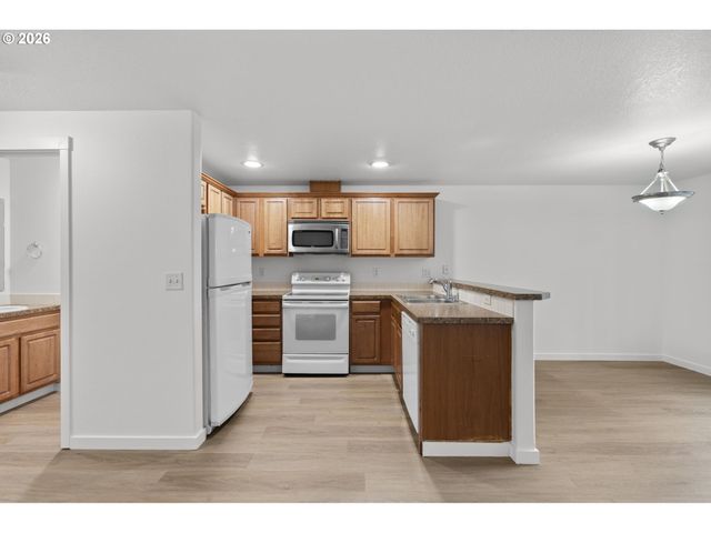 7917 Ne 60TH St, Vancouver, WA 98662