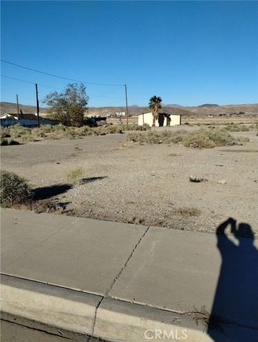 1613 Riverside Drive, Barstow, CA 92311