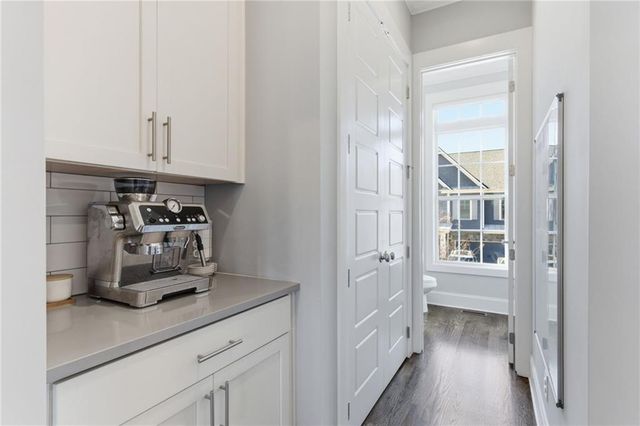 2097 Garrison NW Way, Atlanta, GA 30318