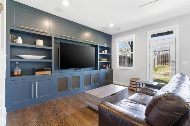 2097 Garrison NW Way, Atlanta, GA 30318