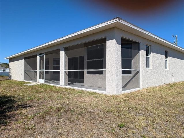 1034 SE 5th PL, Cape Coral, FL 33990