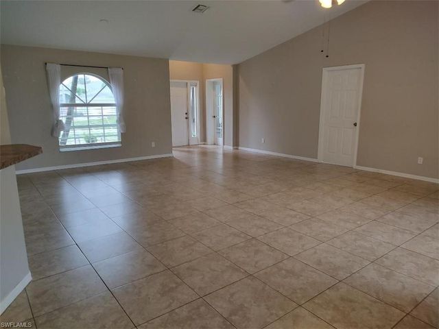 1034 SE 5th PL, Cape Coral, FL 33990