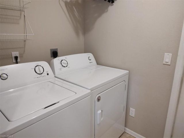 1034 SE 5th PL, Cape Coral, FL 33990